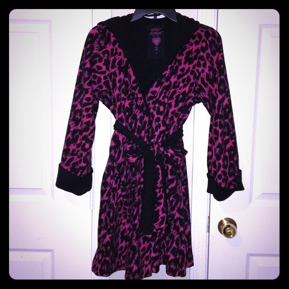 Betsey Johnson Other - Betsey Johnson robe